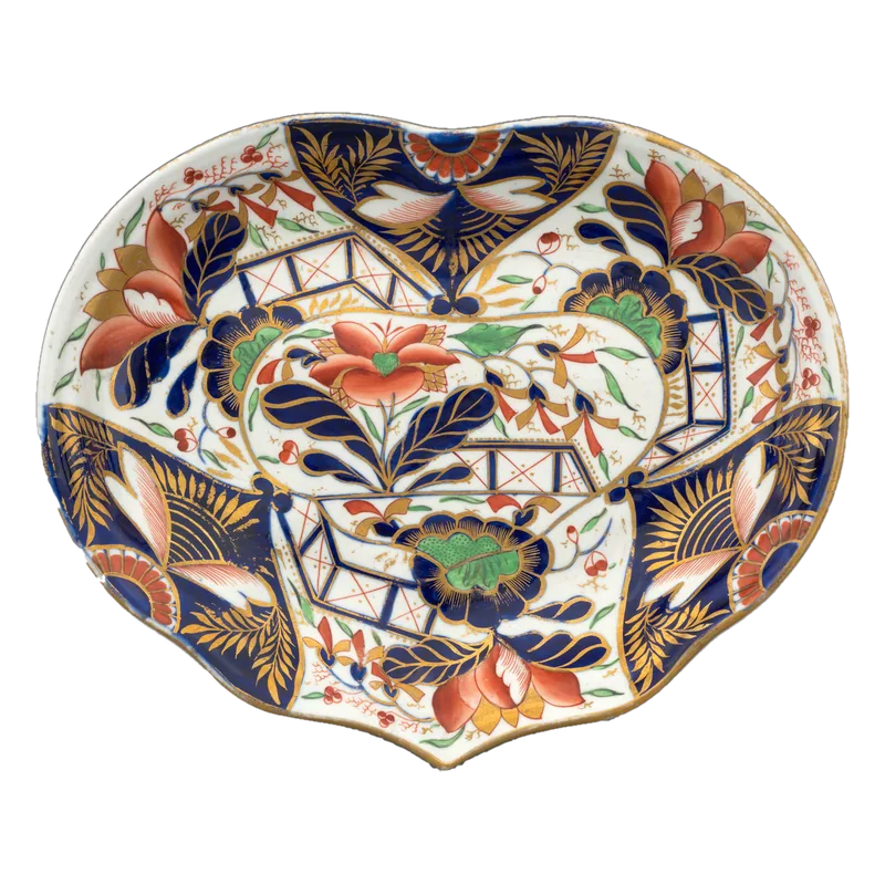 Red porcelain dish